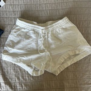 Old Navy linen shorts! Navy blue and white, both pairs!